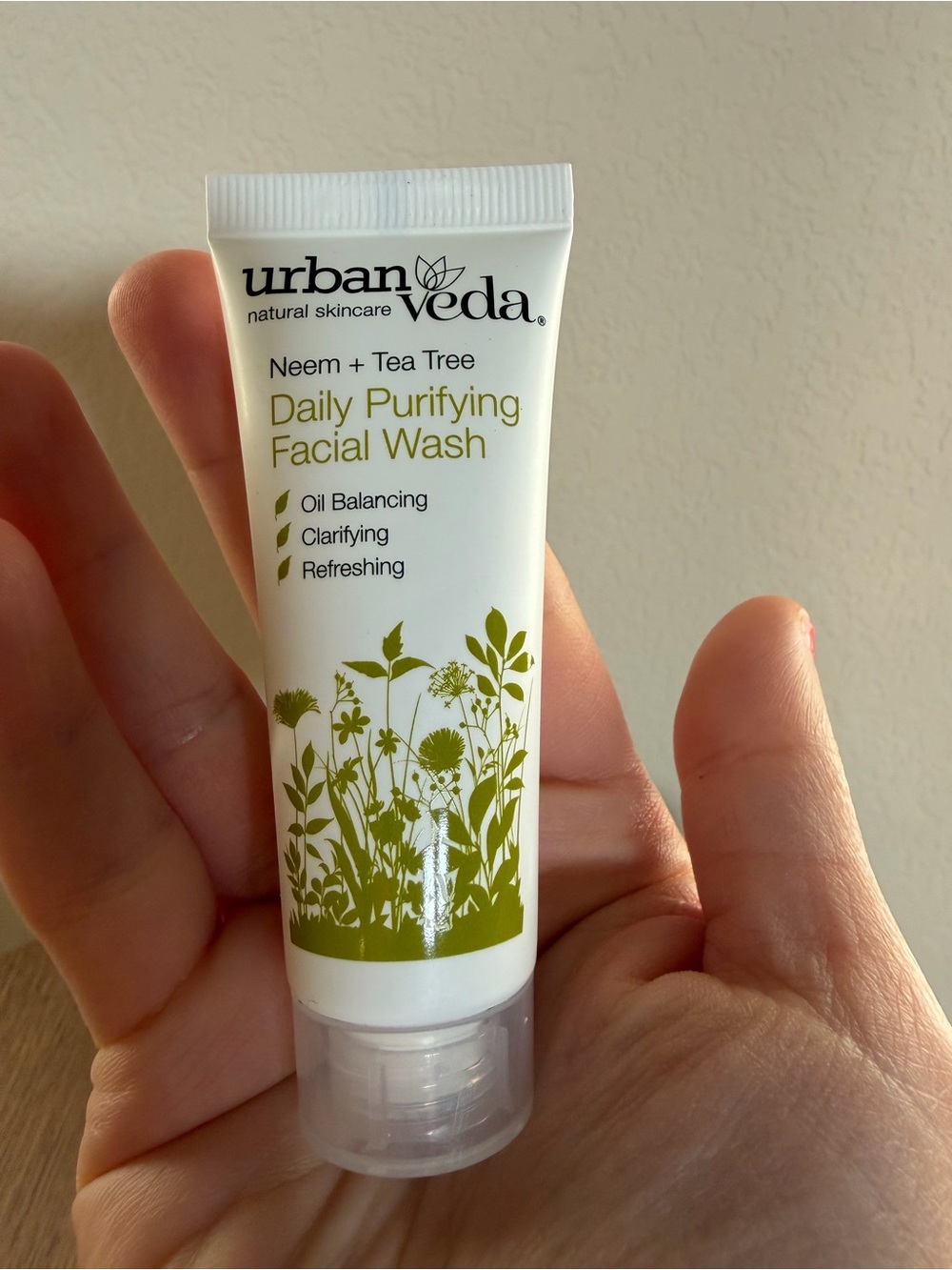 🌼 4/$13 - New two piece Skincare set (Vichy and Urban Veda) - Picture 3 of 4